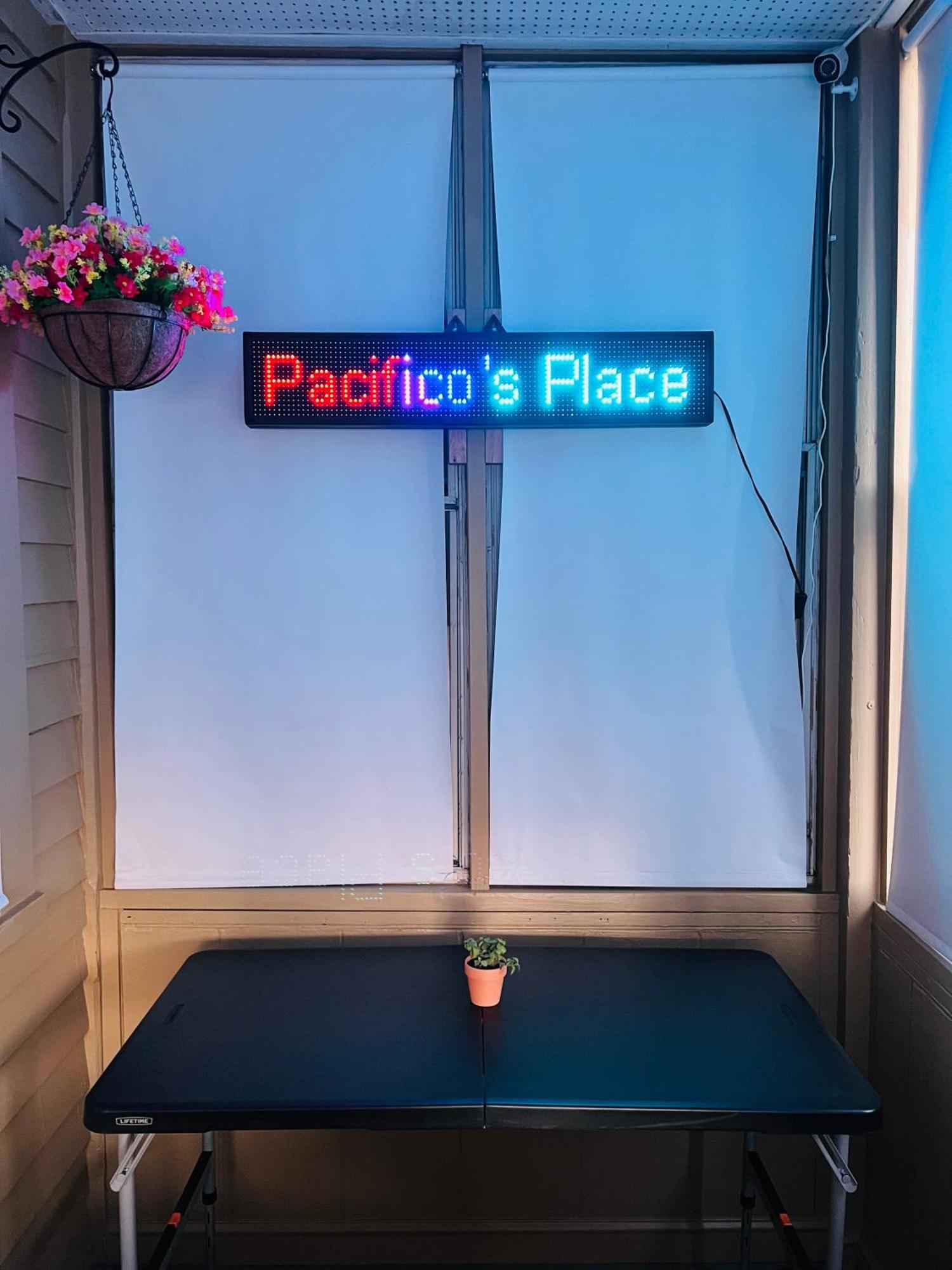 Pacifico'S Place “2C” Hotell Hartford Exteriör bild
